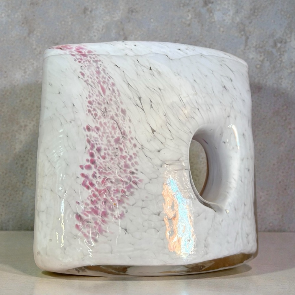 Vintage Hand Blown Art Glass Vase (Or Pitcher) Color Speckled Purple And White - Picture 2 of 8